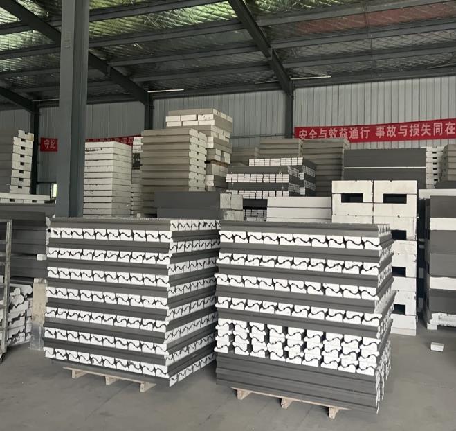 EPS外墻裝飾線條的價格并不是固定的，它受到多種因素的影響。