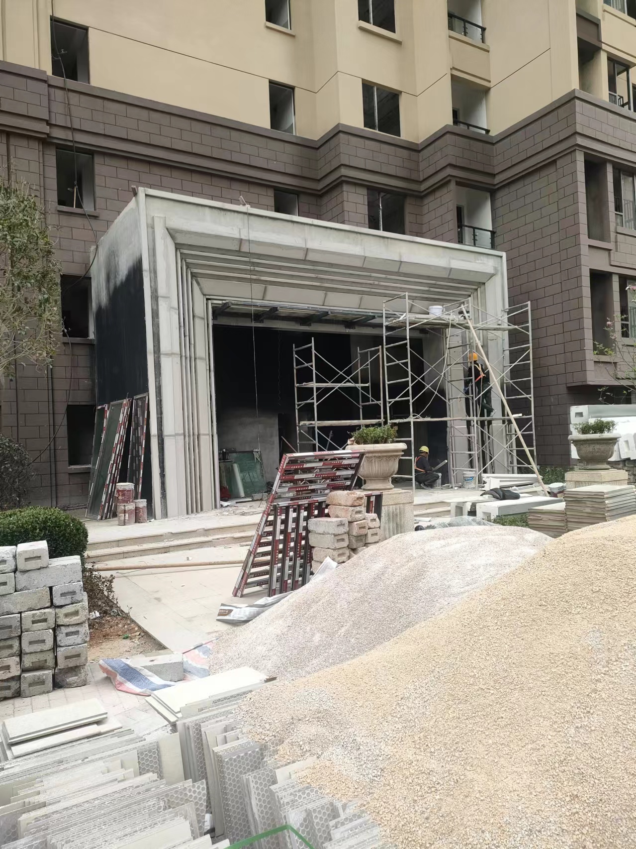 EPS外墻構件損壞修補前的準備工作