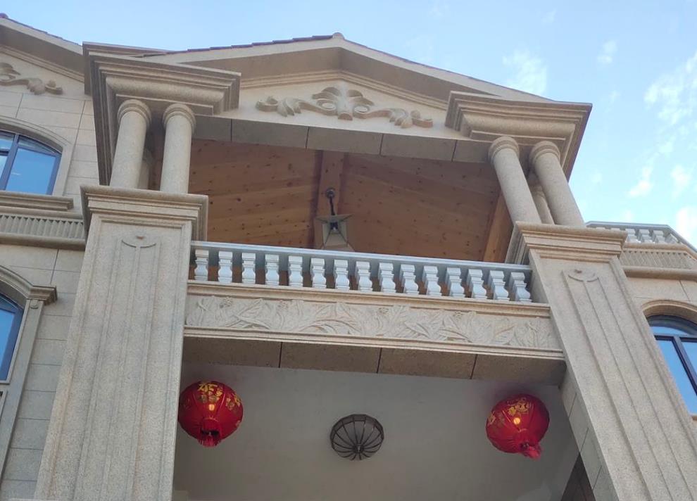 中式古典系列EPS浮雕則是以中國傳統(tǒng)建筑和雕刻藝術(shù)為靈感